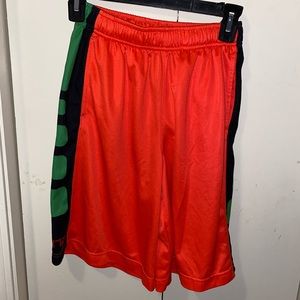 YOUTH NIKE ELITE SHORTS SIZE M